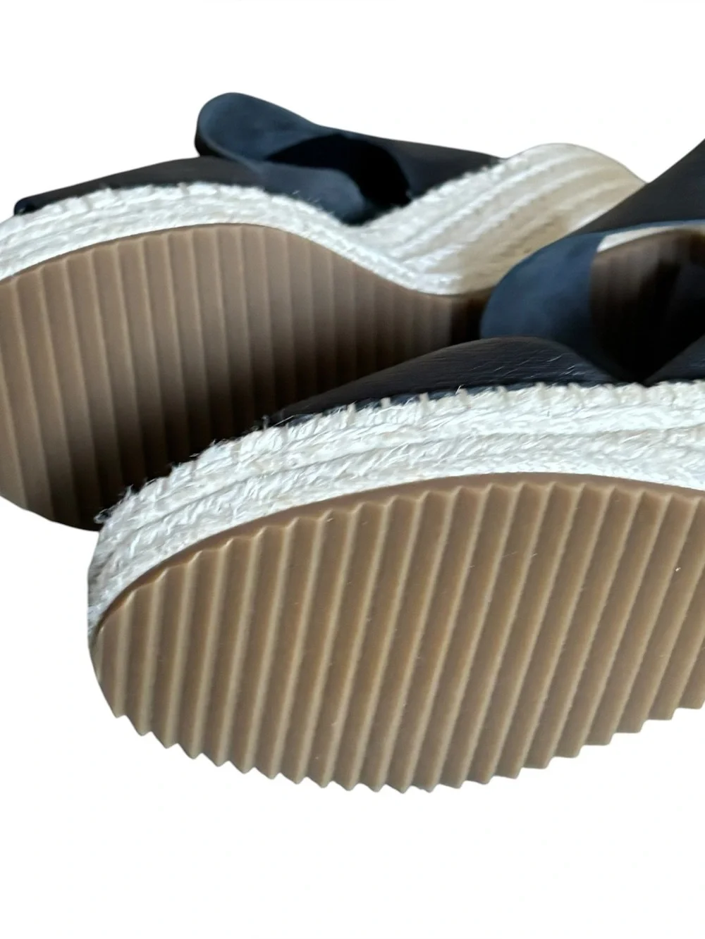 Eileen Fisher Willow Black Tumbled Leather Wedge Espadrille Sandals  Crisscross